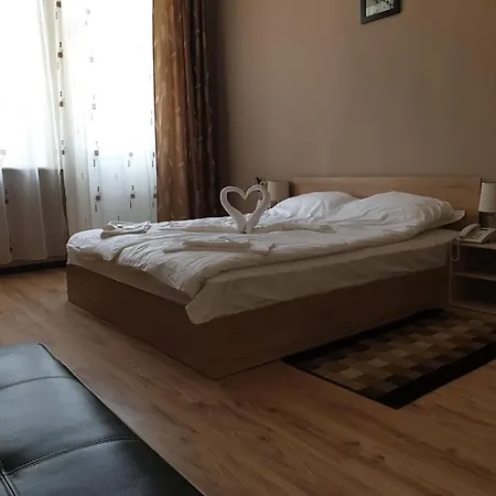 валентино Πανσιόν Βράτσα
